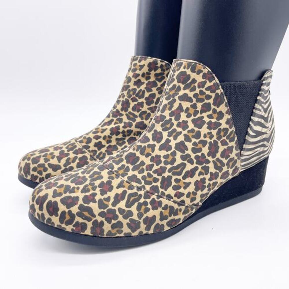 Toms Girl's Kelsey Leopard Zebra Print‎ Wedge Ankle Booties Size 5.5 Y